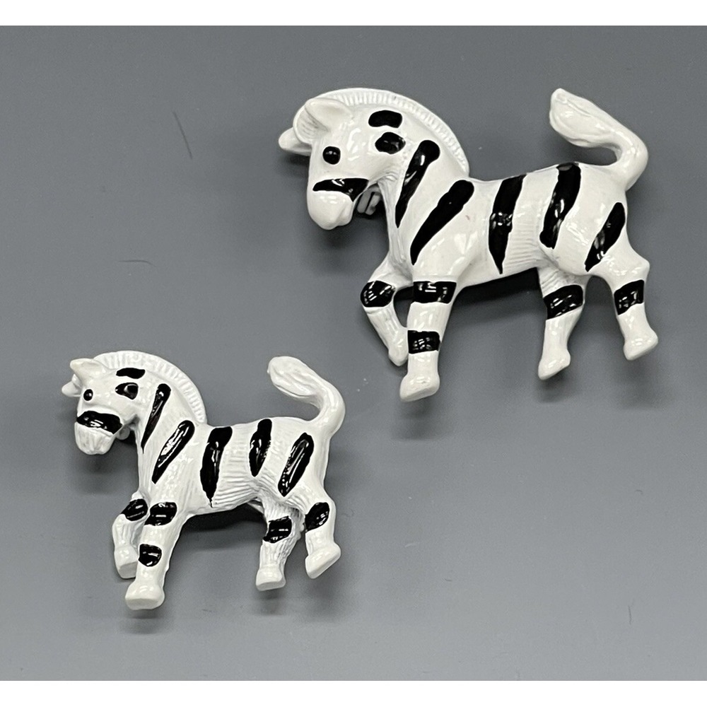 Vintage Gerrys Enamel Zebras Zebra Brooches Brooch Pin Running White Black Retro